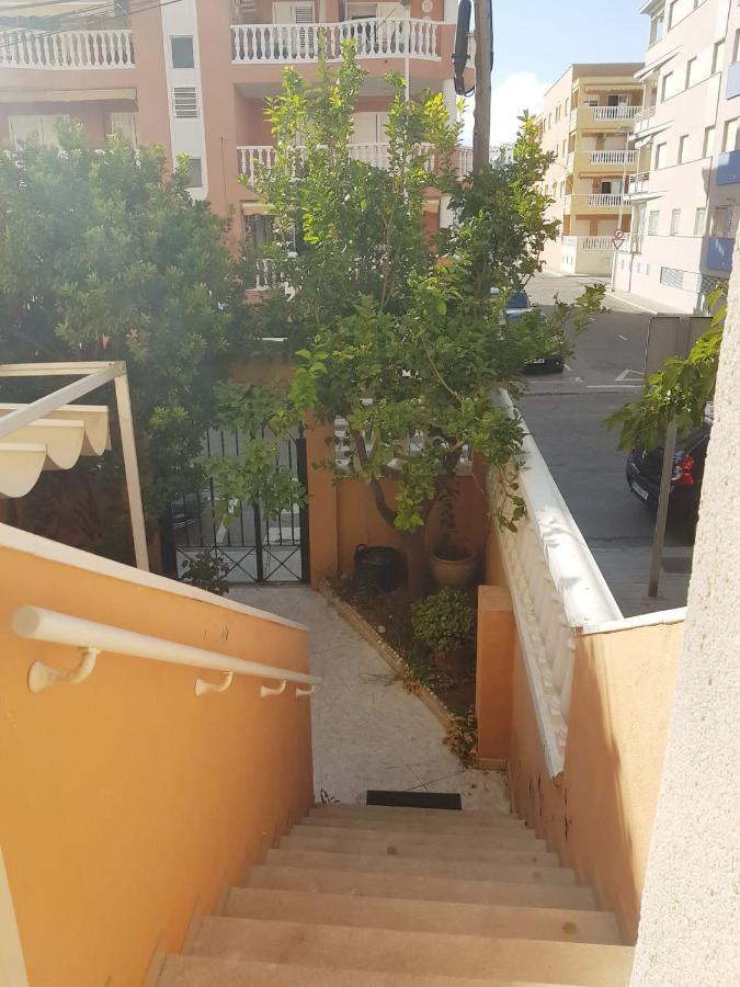 Beachfront Apartment With A Private Garden On The Ground Floor Moncófar Buitenkant foto