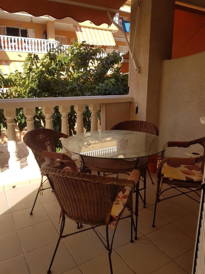 Beachfront Apartment With A Private Garden On The Ground Floor Moncófar Buitenkant foto