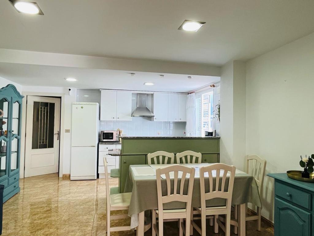 Beachfront Apartment With A Private Garden On The Ground Floor Moncófar Buitenkant foto